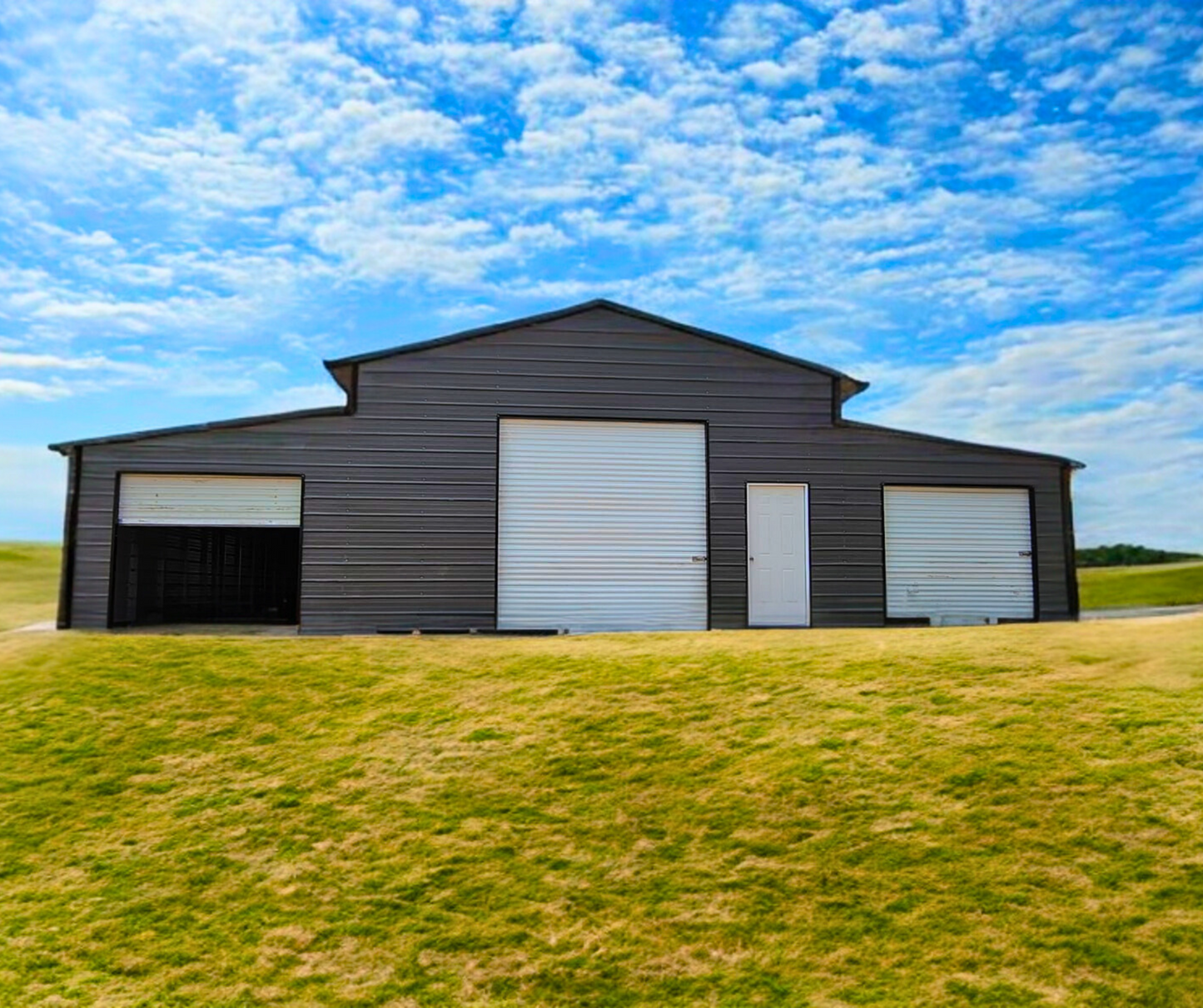 48'x100'x12/10'-8' Barn Style Building