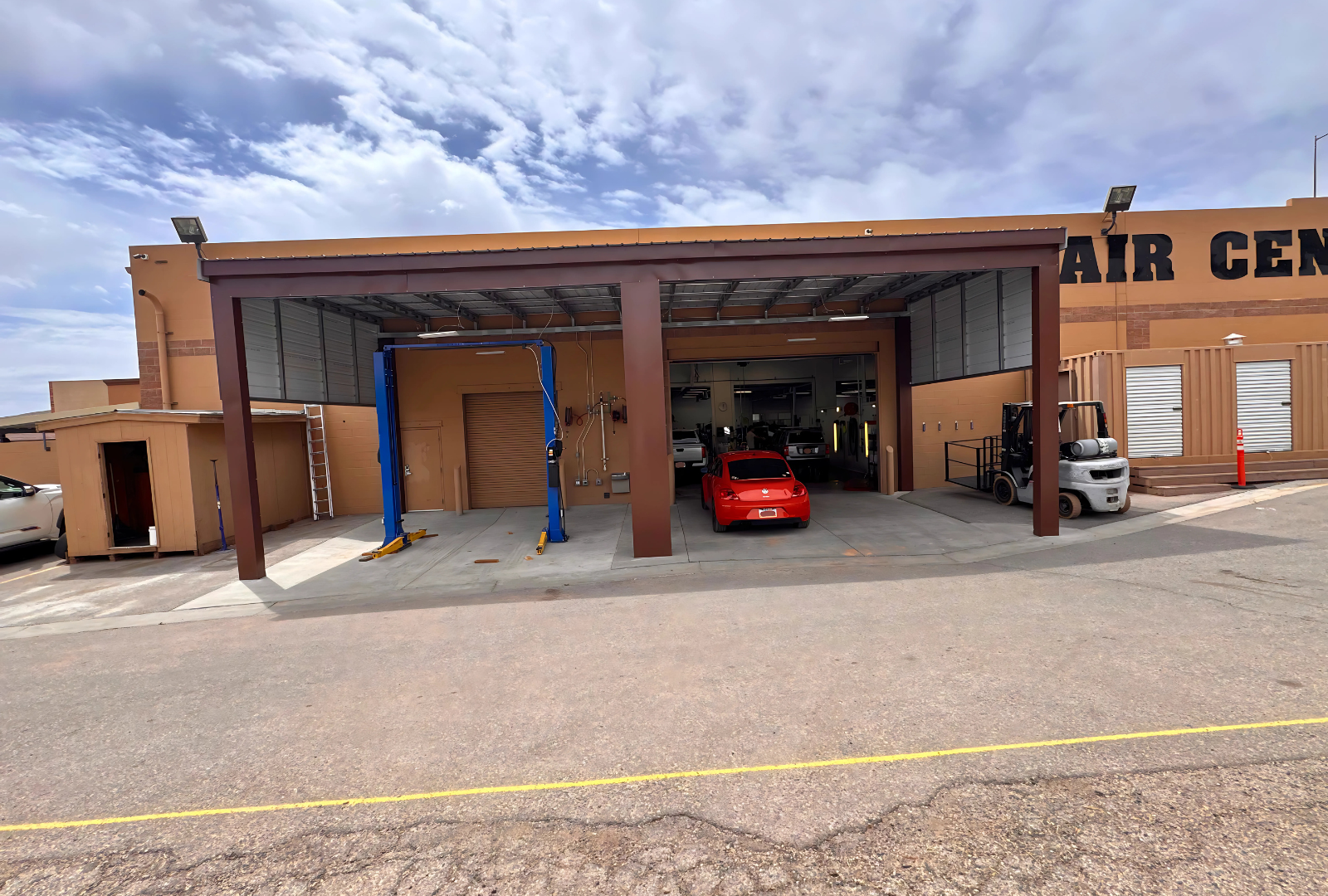 Clear Span Lean To With Vertical Roof, Both Ends Closed 6' Down, Legs Dressed & Special Rake/Bow Eave Trim - Front Far View