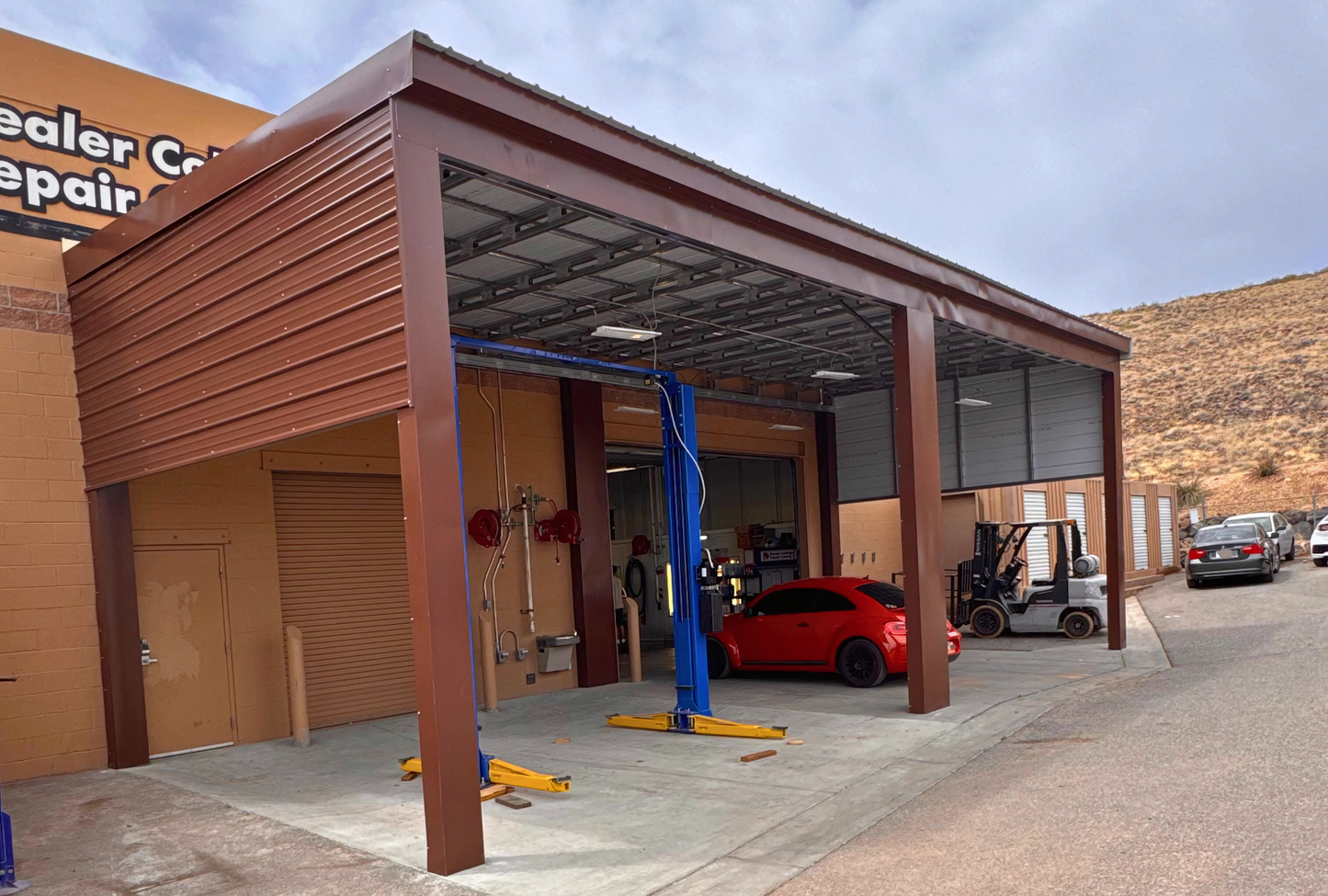 Clear Span Lean To With Vertical Roof, Both Ends Closed 6' Down, Legs Dressed & Special Rake/Bow Eave Trim - Front Left View